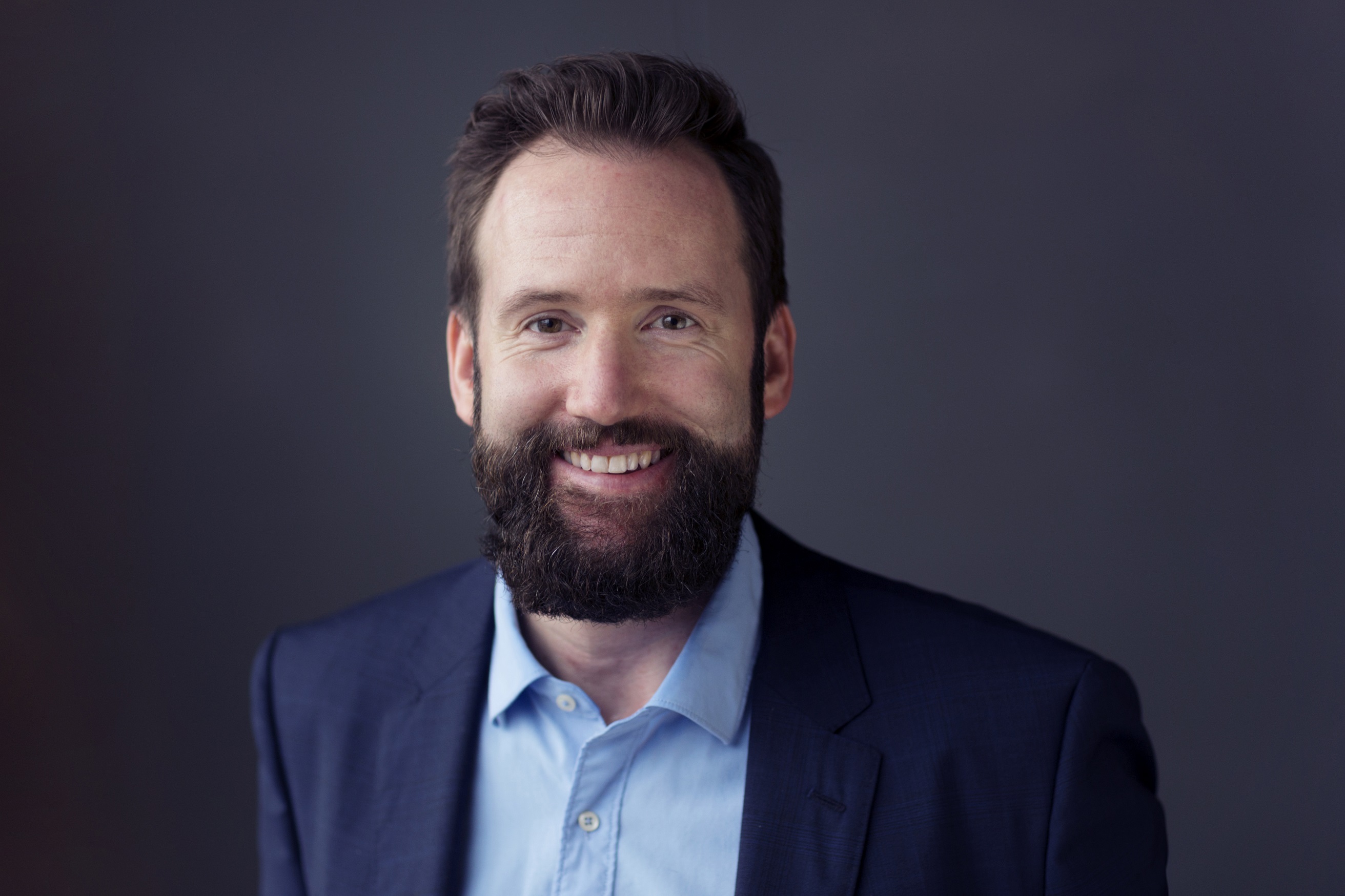 Dr. Andreas Hopfgartner Curriculum Vitae